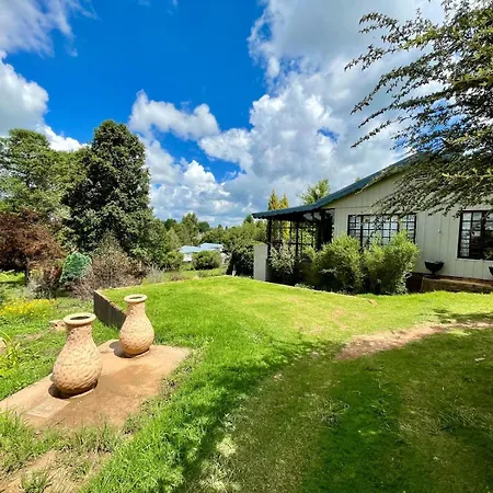 The Hedge At Dullstroom Cottage Exterior photo