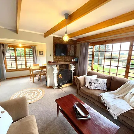 The Hedge At Dullstroom Cottage Exterior photo
